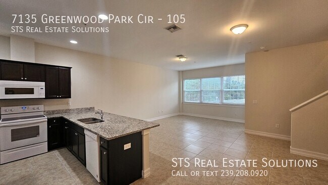 Foto del edificio - 7135 Greenwood Park Cir