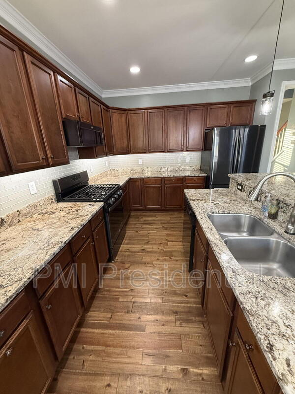 Foto del edificio - 11319 Heartleaf Pl