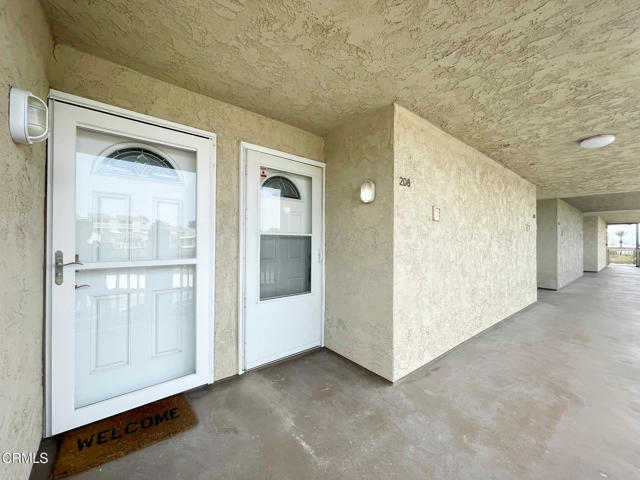 Building Photo - 208 E Surfside Dr