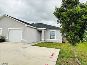 Building Photo - 1027 Andalusia Blvd