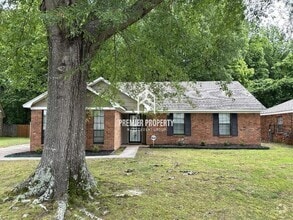 Building Photo - 3764 Kennings Dr