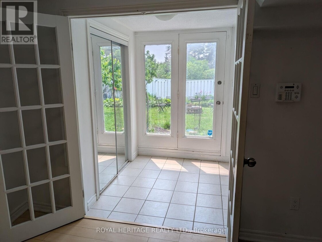 Primary Photo - 1565 Somergrove Crescent