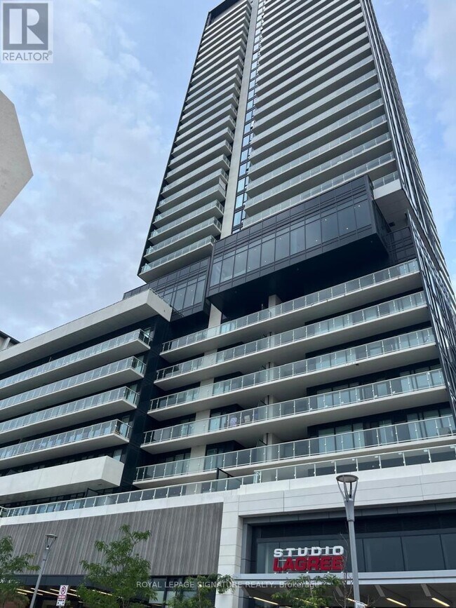 Photo du bâtiment - 50 O'Neill Rd