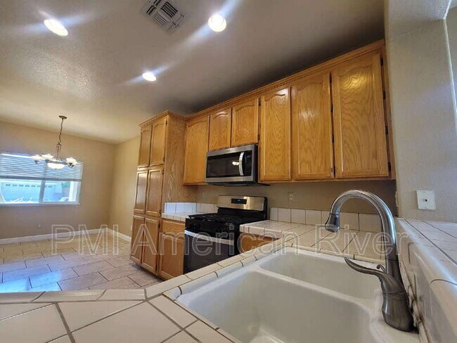Building Photo - 10920 Bellone Way