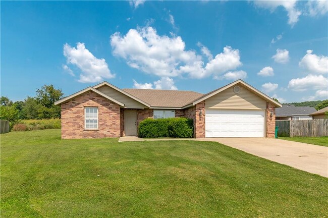 Building Photo - 1230 Bo Ln