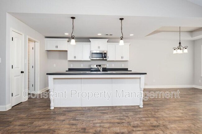 Foto del edificio - 220 Allentown Ln