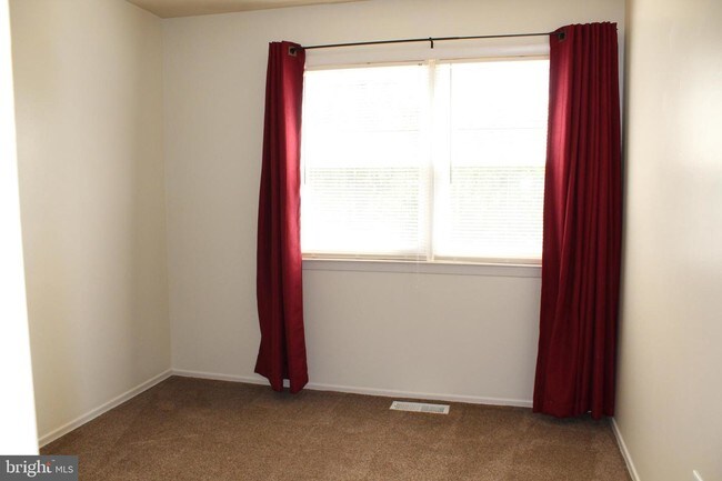 Foto del edificio - 217 Jefferson Ct