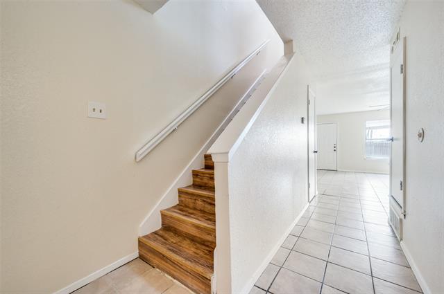 Building Photo - 1006 Bland Dr