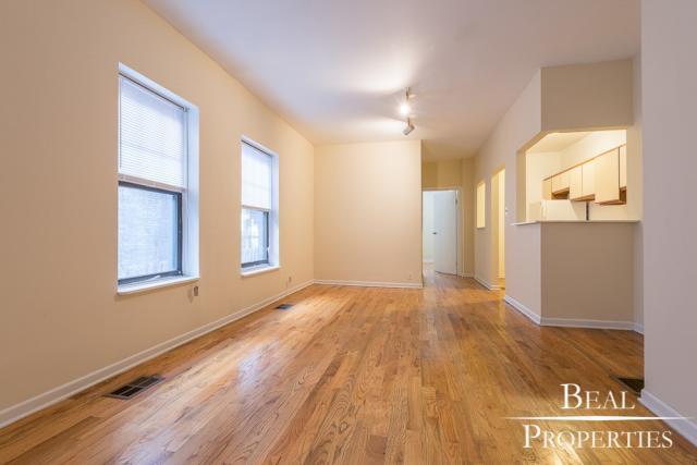 Foto principal - 2 bedroom in CHICAGO IL 60657