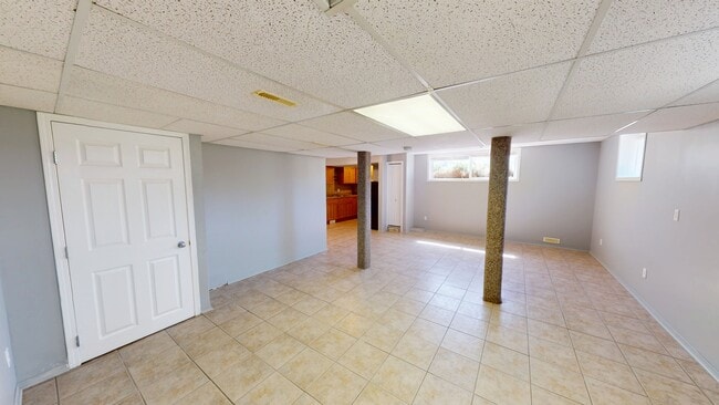 Building Photo - 9835 100a Ave