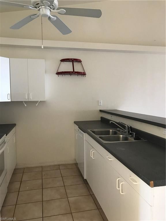 Building Photo - 526 NE 24th Ave