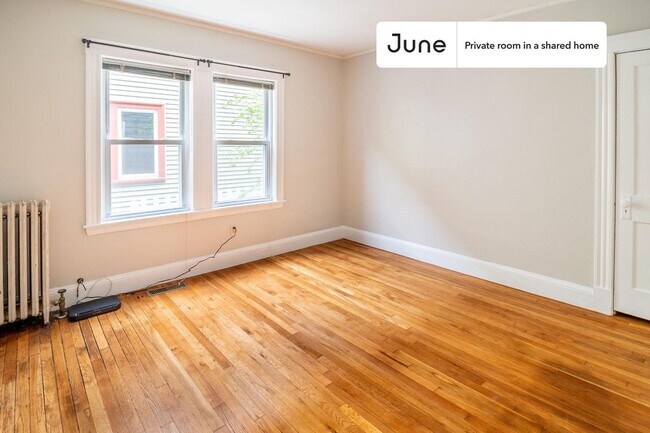 Foto del edificio - Room in Shared 4 bed/1 bath home in Mission Hill