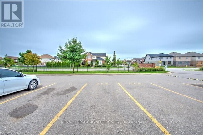 Building Photo - 3320 Meadowgate Blvd