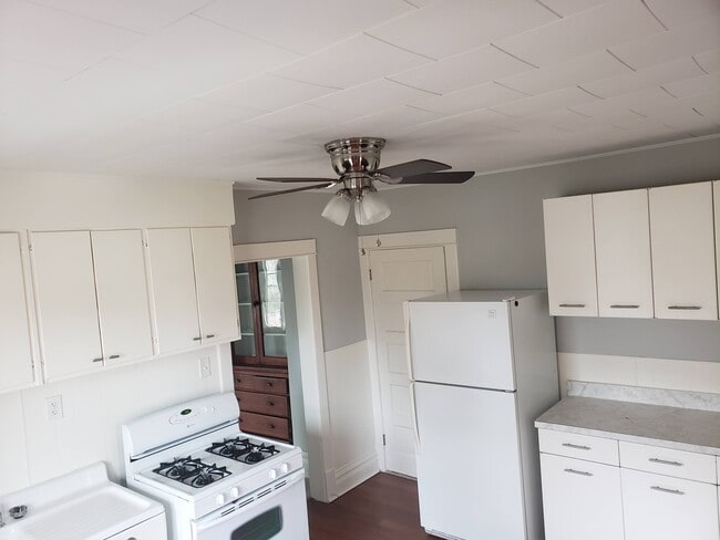 Kitchen - 926 S 2nd St