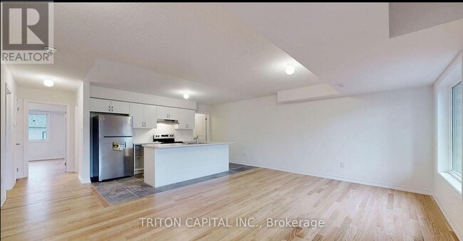 Building Photo - 14 Bannister Rd