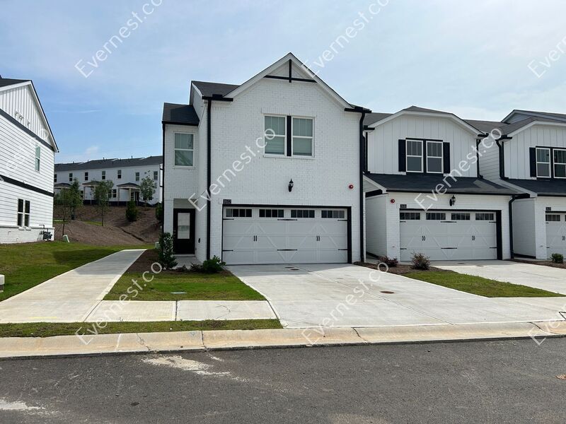 Primary Photo - 1612 Flint River Pl SE