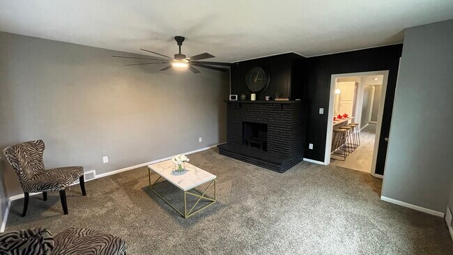 Building Photo - 505 Monongahela Ave