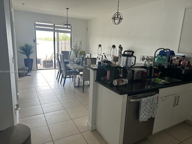 Foto del edificio - 11658 NW 87th Ln