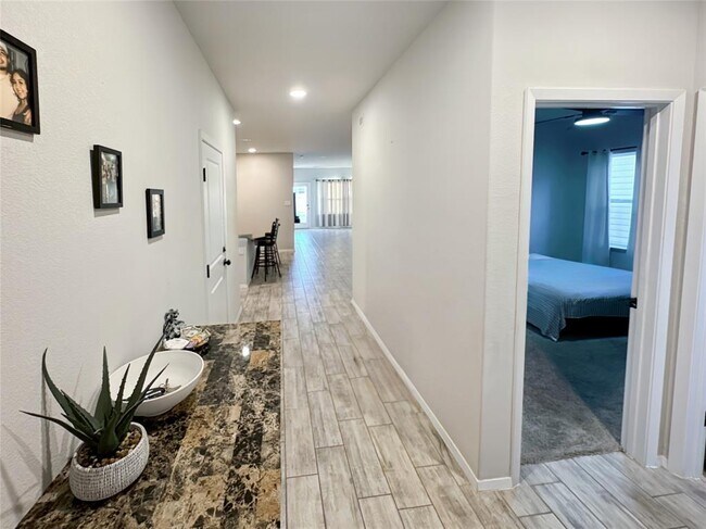 Building Photo - 111 Catalina Dr