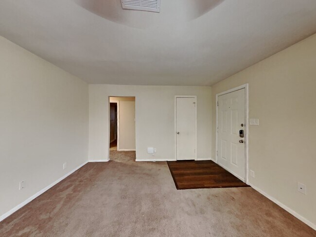 Foto del edificio - 526 Baywood St