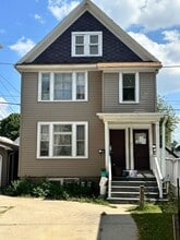 Building Photo - 1578 S Union St