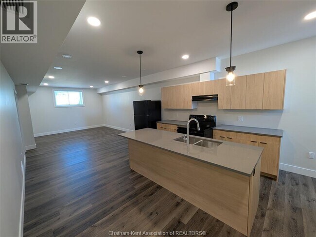 Photo du bâtiment - 24254 Winter Line Rd