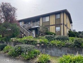 Building Photo - 233 W 15th St