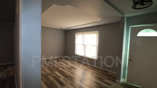 Building Photo - 14923 S Sturgeon Dr