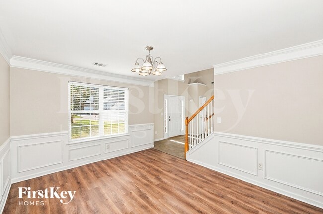Building Photo - 123 Elba Dr