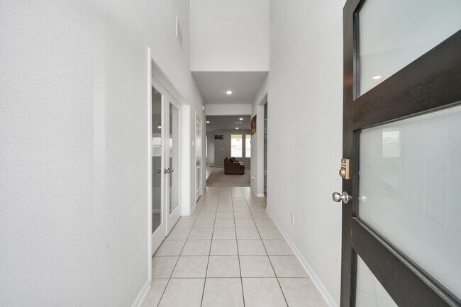 Foto del edificio - 10618 Amador Peak Dr