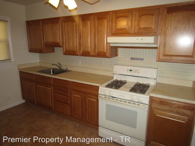 Building Photo - 4823 Williston St