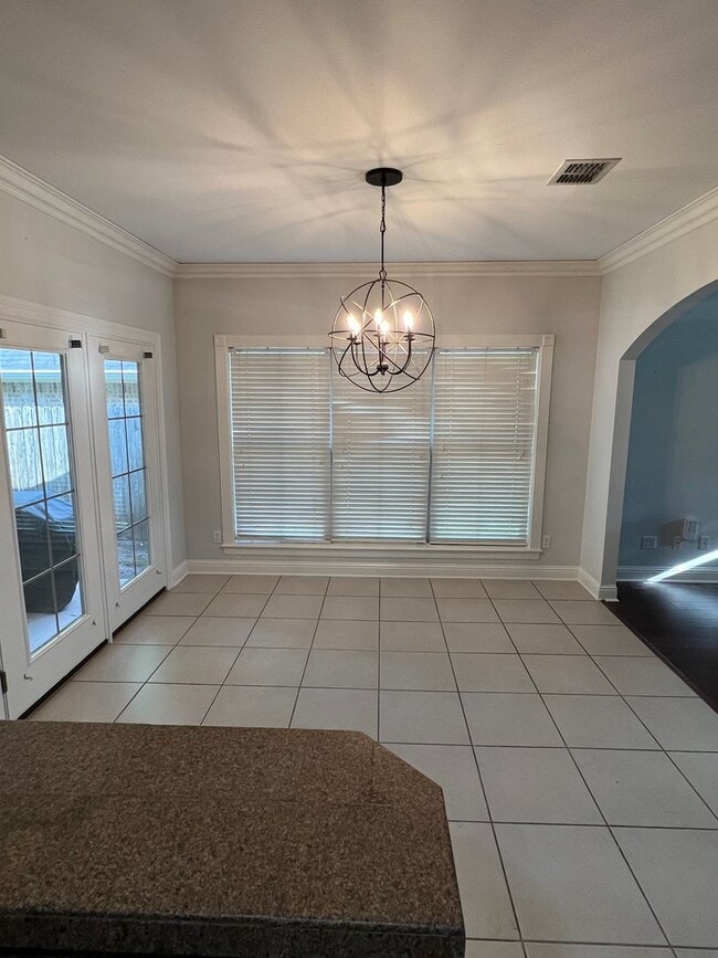 Building Photo - South Shreveport! 3 bedroom, 2 bath in Norris Ferry Crossing!