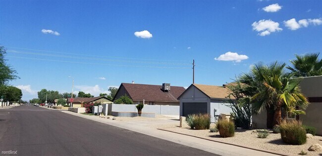 Building Photo - 3 br, 2 bath House - 7107 W Ocotillo Rd