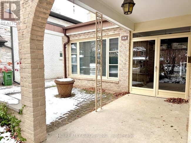 Building Photo - 54 Kentland Crescent