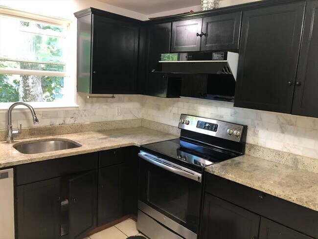 Building Photo - 1195 Boylston St