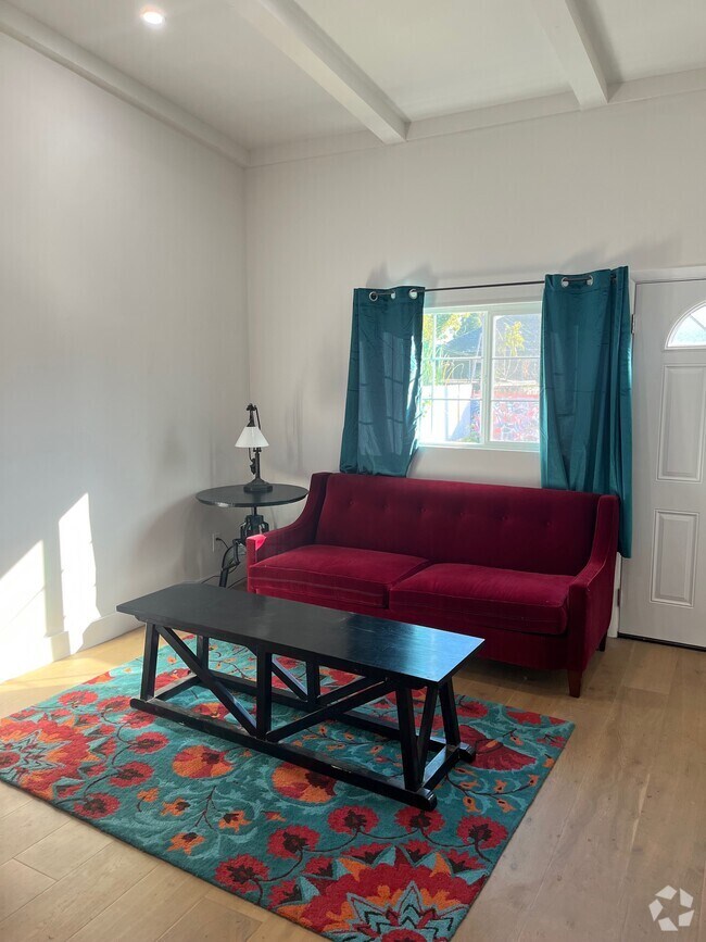 Apartments for Rent in 90018