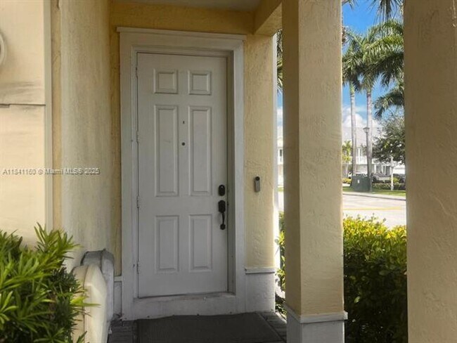 Building Photo - 7480 NW 114th Path