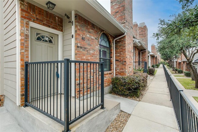 Foto del edificio - 2800 Keller Springs Rd