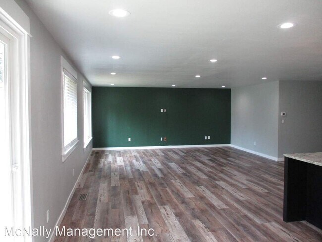 Building Photo - 3 br, 2 bath House - 4274 Westwood Place SE
