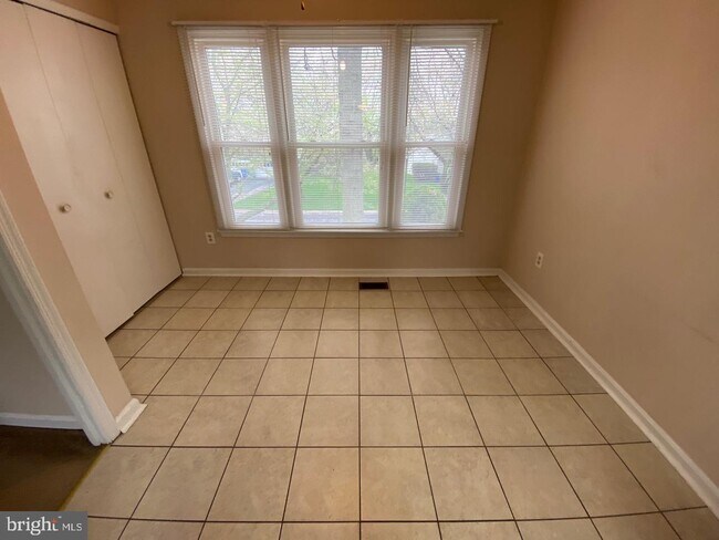 Building Photo - 12220 Wonder View Way