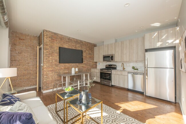 Building Photo - 860 W Barry Ave