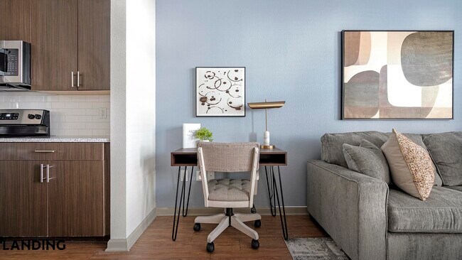 Building Photo - 10051 Perimeter Station Dr