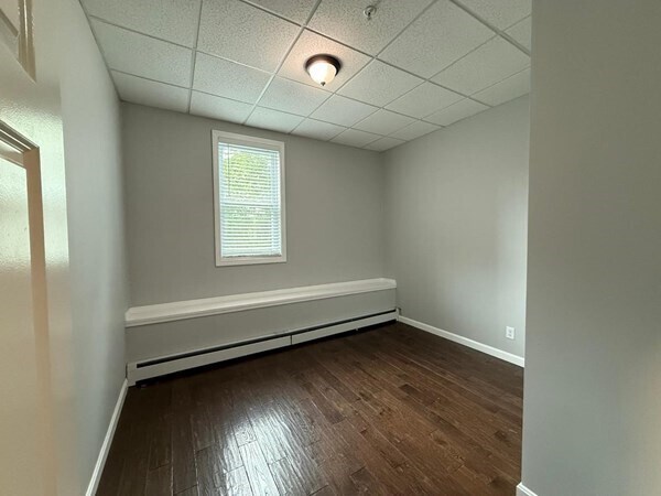 Foto del edificio - 690 Lawrence St