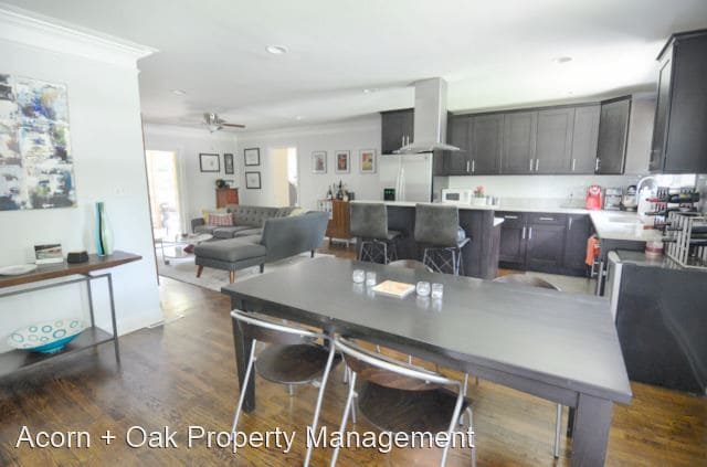 Building Photo - 3 br, 2.5 bath House - 221 W. Cornwallis Rd.
