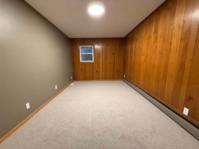 Foto del edificio - 7036 Willow Ln