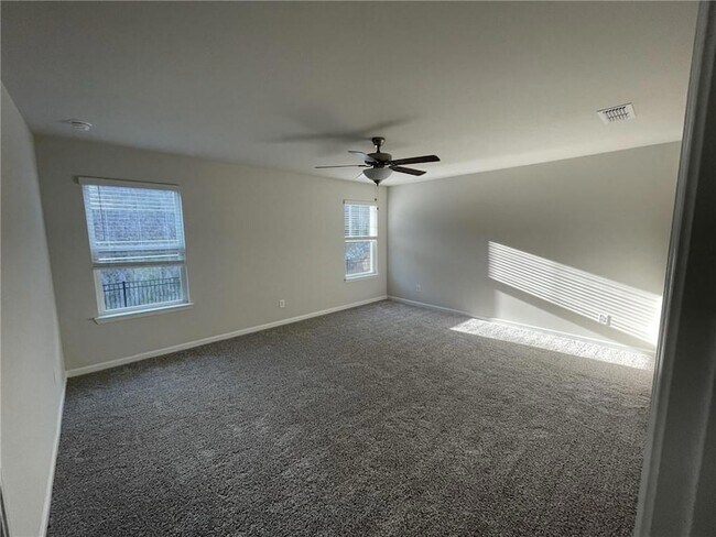 Foto del edificio - 108 Cedar Ln