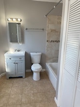 Building Photo - 104 S 12th St