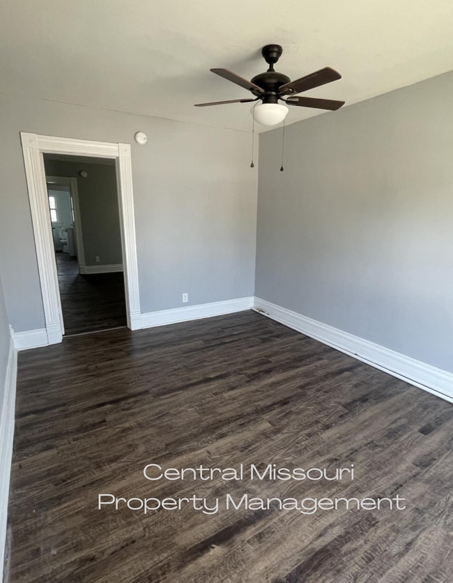 Building Photo - 200 E Gay St