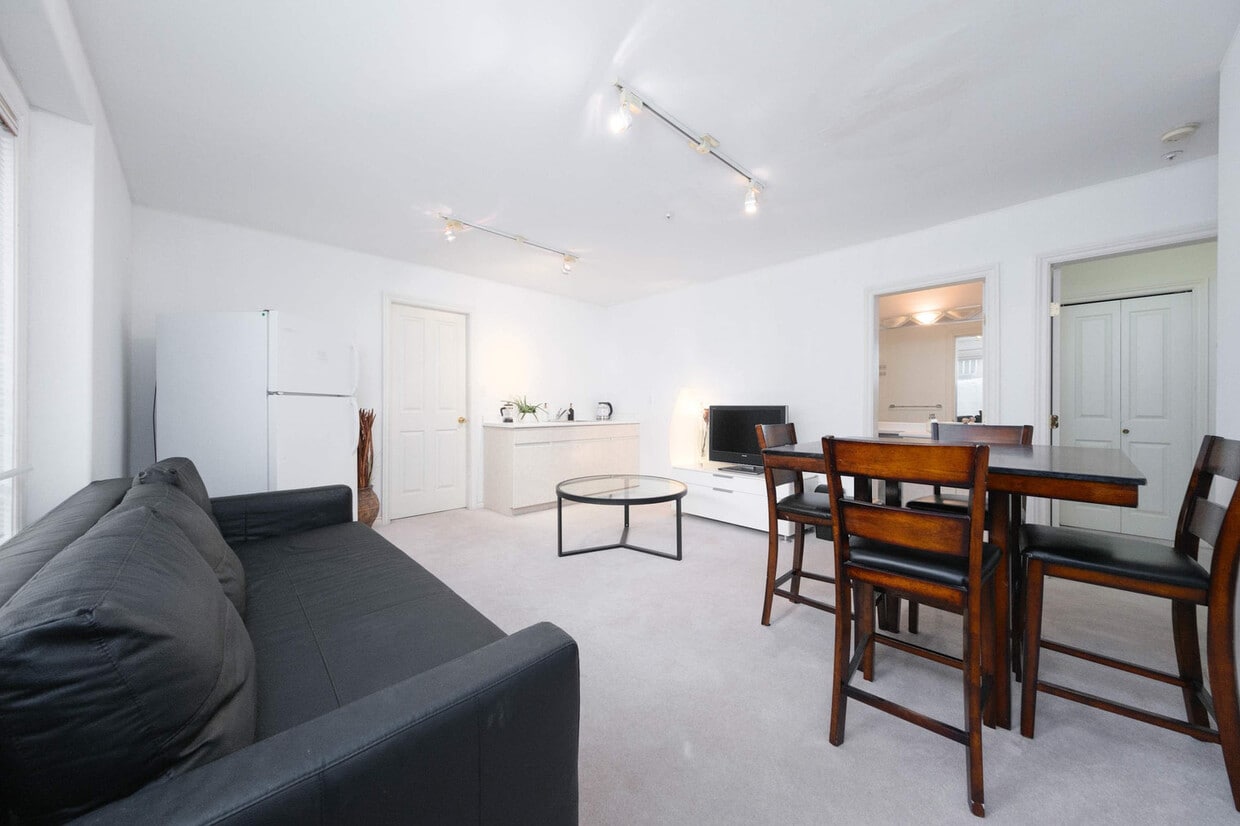 Photo principale - 1122 W 41st Ave