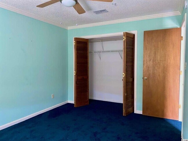 Foto del edificio - 510 Fairwood Lakes Dr